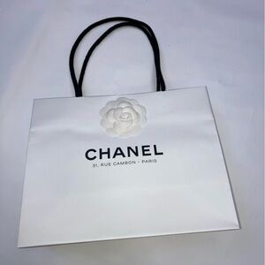 Authentic Chanel 31 rue cambon shopping gift bag